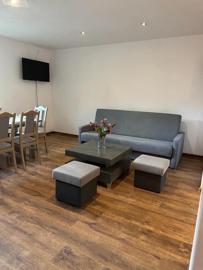 Agroturystyka Alpaka Konradow Apartment Konradow  Ngoại thất bức ảnh